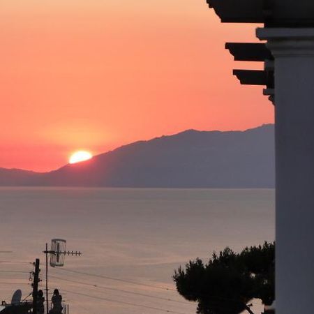 Hotel Bussola อนากาปรี ภายนอก รูปภาพ