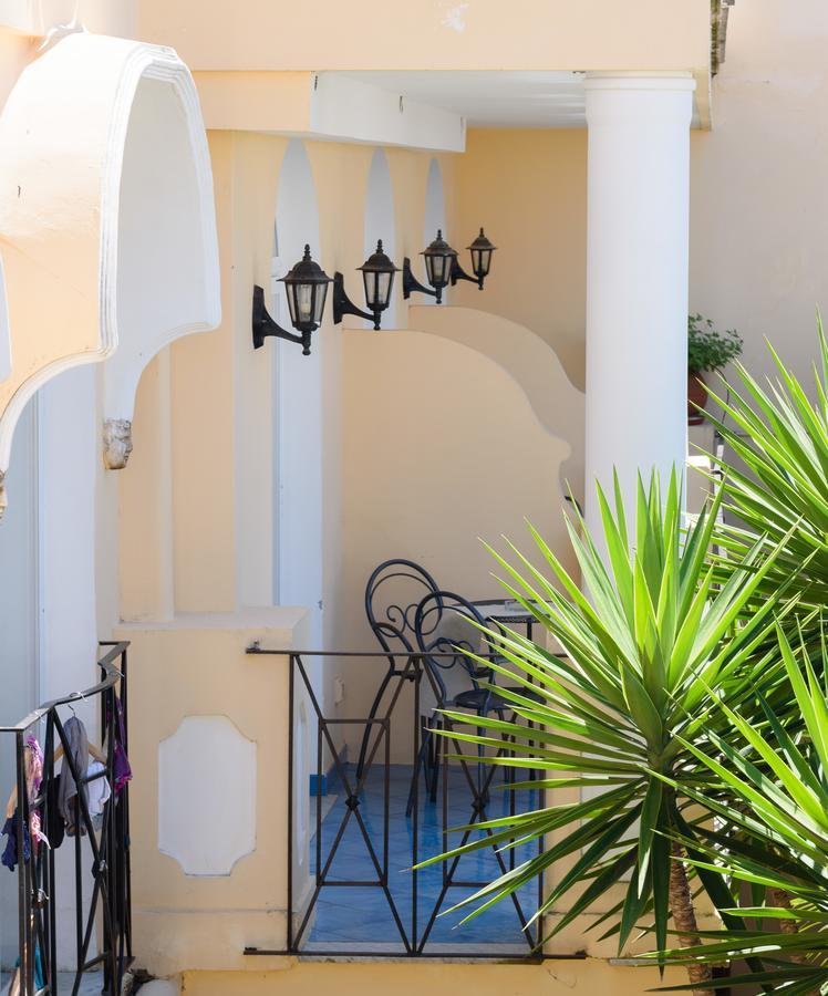 Hotel Bussola อนากาปรี ภายนอก รูปภาพ